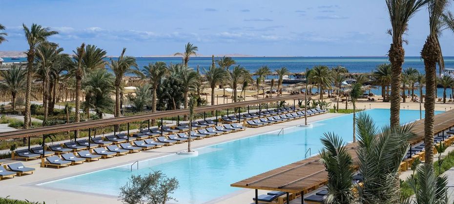 Serry Beach Resort