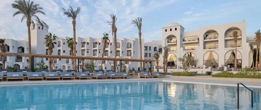 Serry Beach Resort