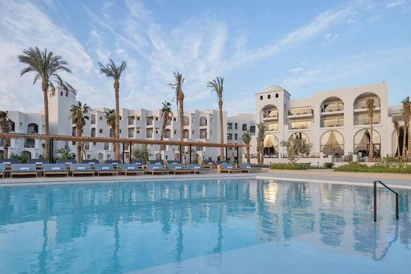 Serry Beach Resort