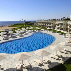 Movenpick Sirena Beach