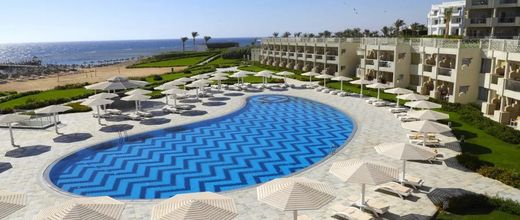 Sirena Beach Resort & Spa