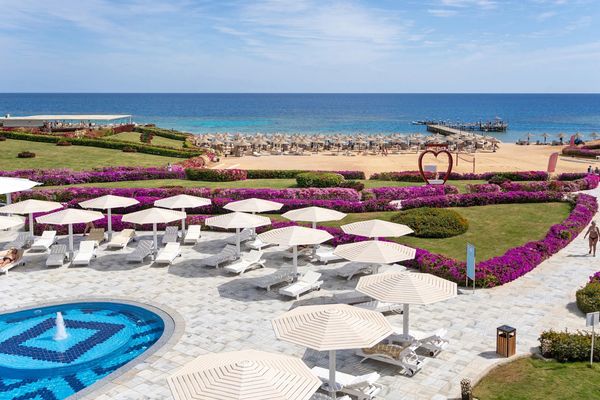 Sirena Beach Resort & Spa