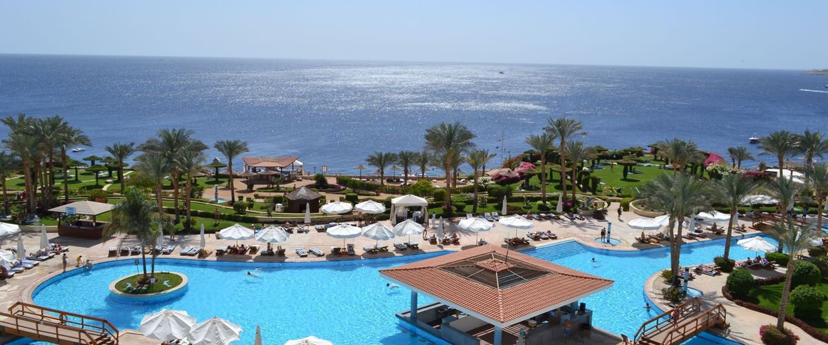 pool bar