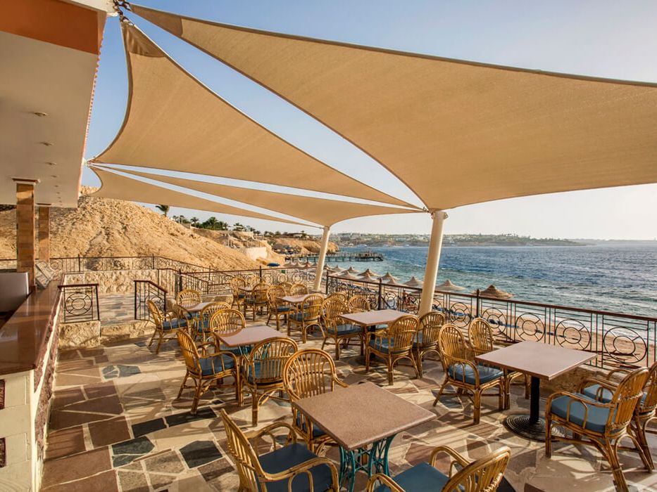 beach bar