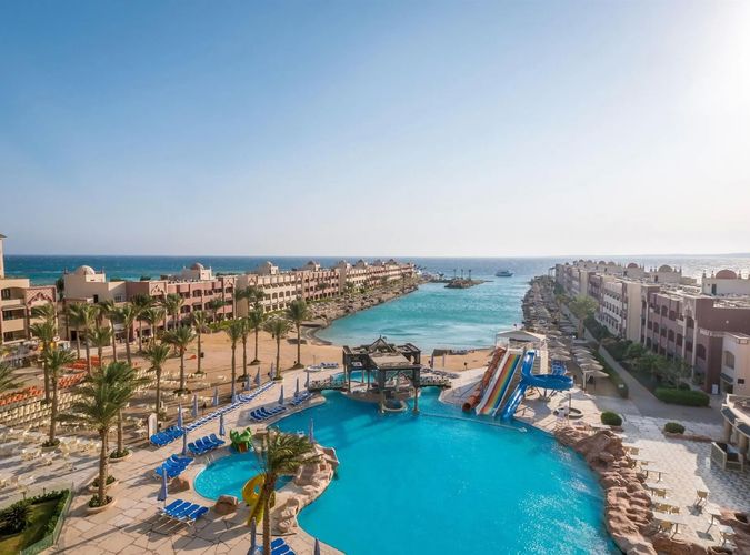 Sunny Days El Palacio