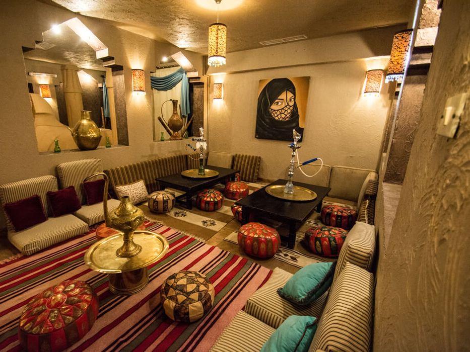 lobby bar