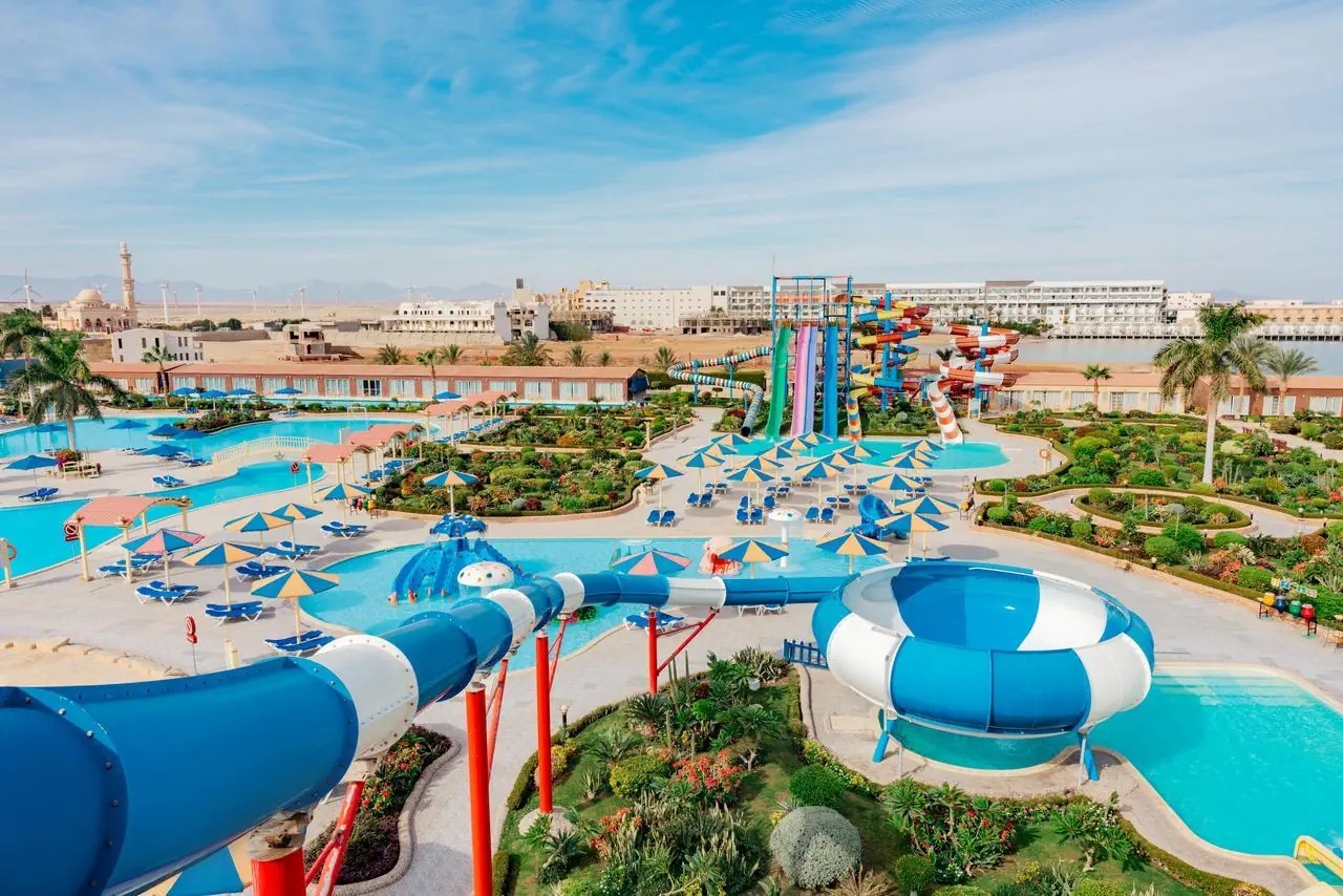 Sunrise Alora Aqua Park Resort