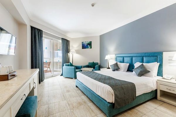 Sunrise Alora Aqua Park Resort