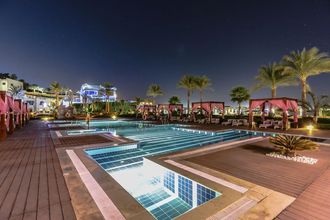 Sunrise Arabian Beach Resort