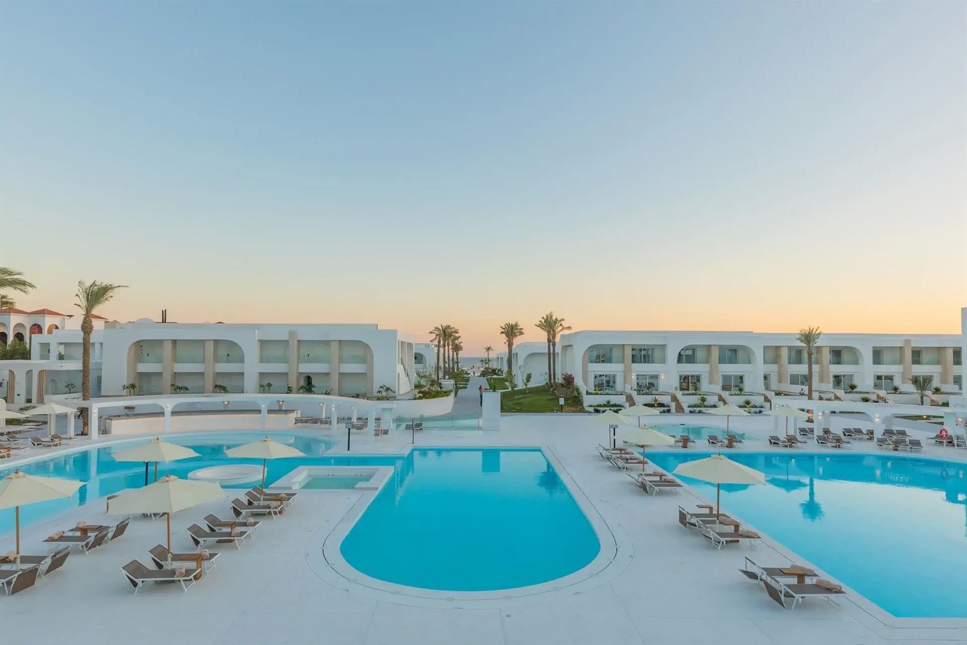 Sunrise White Hills Resort