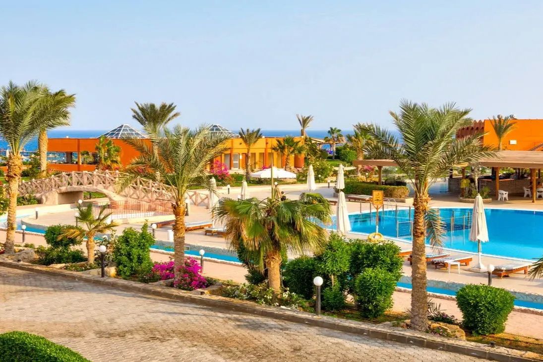 Three Corners Happy Life Beach Resort - teren hotelu