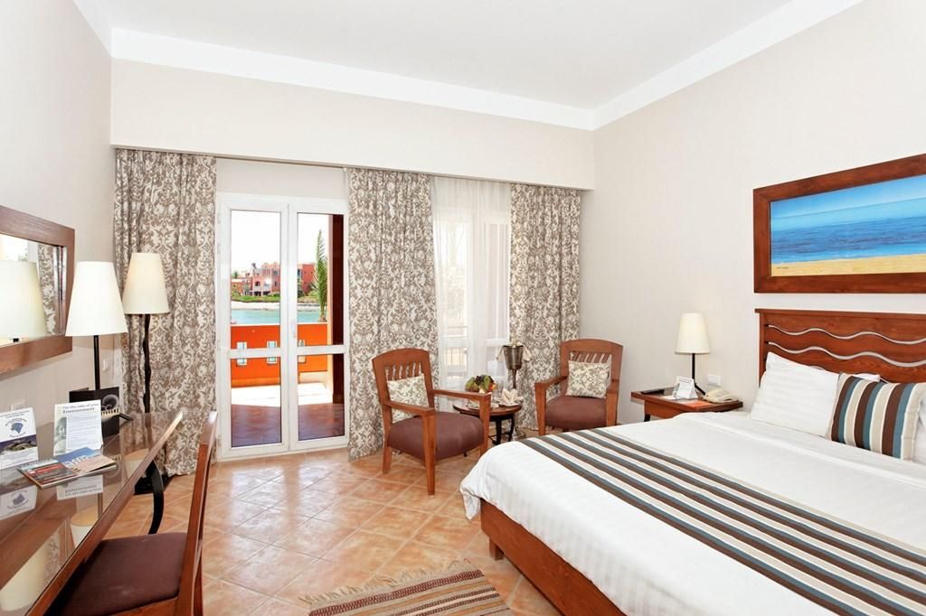 Three Corners Ocean View - pokój