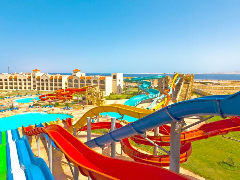 Tirana Aqua Park Resort 4.5*