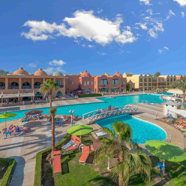 Titanic Beach Spa & Aqua Park — Hurghada, Egipt