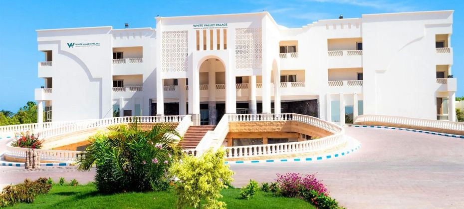 White Valley Palace (ex. Emerald Beach & Resort)