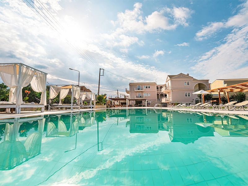 Ekati Mare Lifestyle Resort