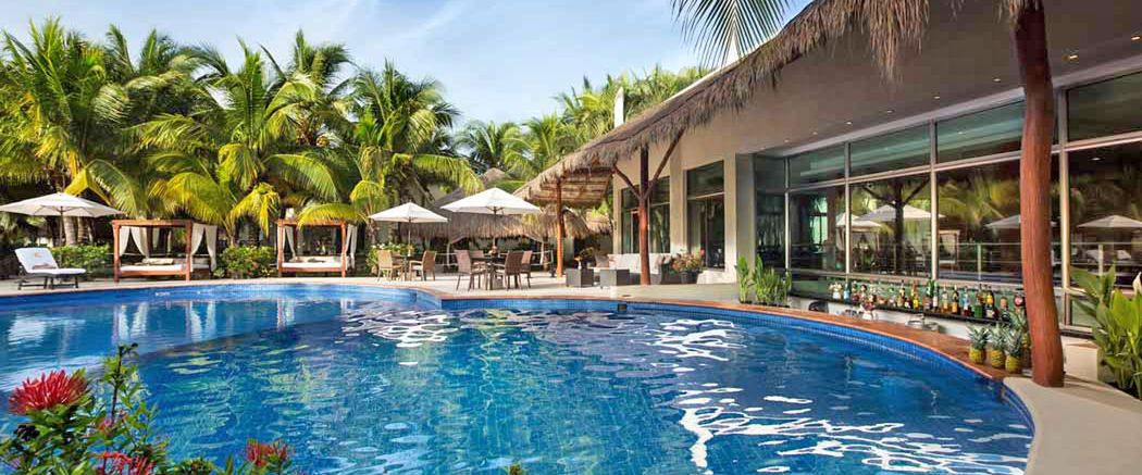 obiekt, teren hotelu, basen