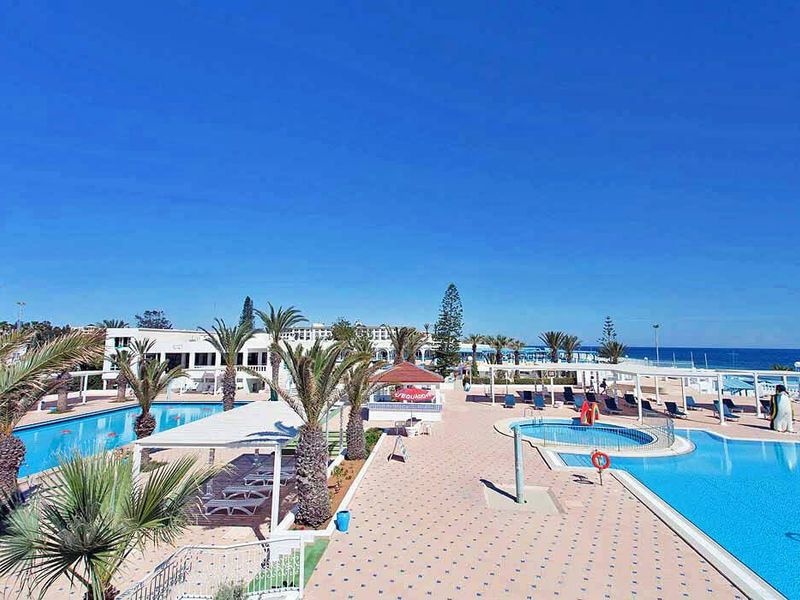 El Mouradi Club Selima