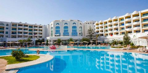 obiekt, teren hotelu, basen