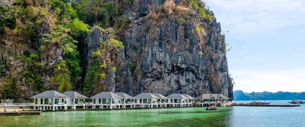 obiekt, teren hotelu