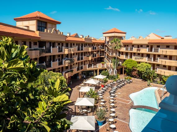 Elba Castillo San Jorge & Antigua