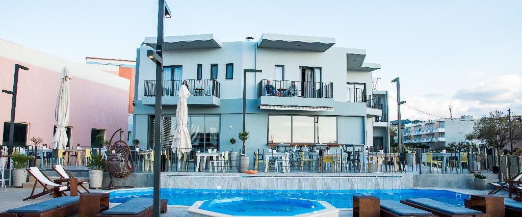 obiekt, teren hotelu, basen