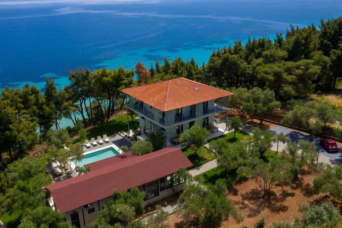 obiekt, teren hotelu, basen