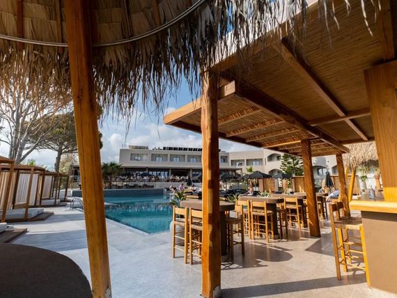 pool bar