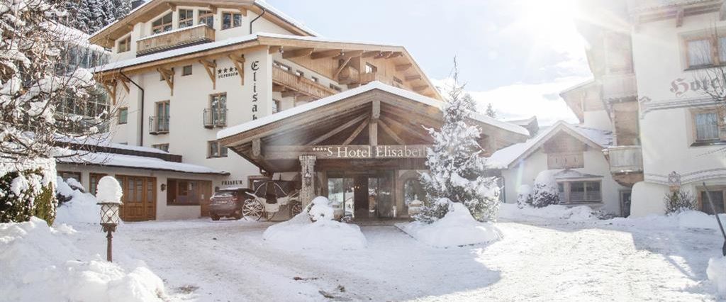 teren hotelu, budynek główny, obiekt