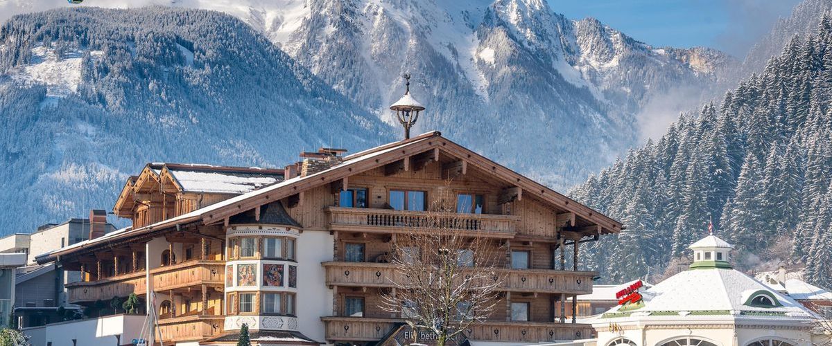 obiekt, teren hotelu