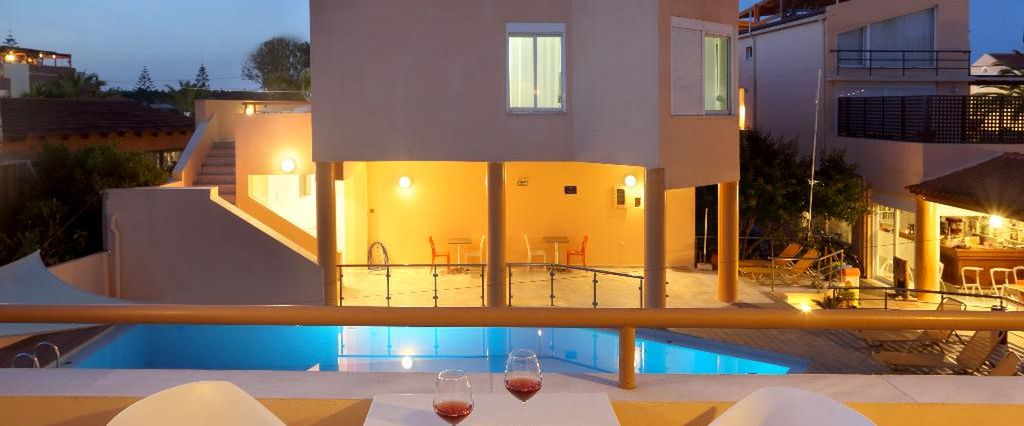 obiekt, teren hotelu, balkon / taras, basen