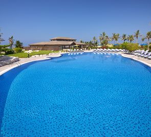 Hilton Al Hamra Beach & Golf