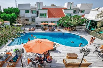 Al Khalidiah Resort