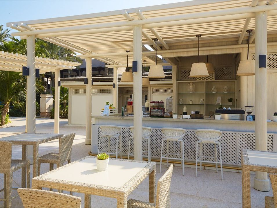 pool bar