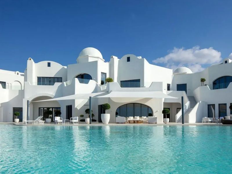 Anantara Santorini Abu Dhabi Retreat