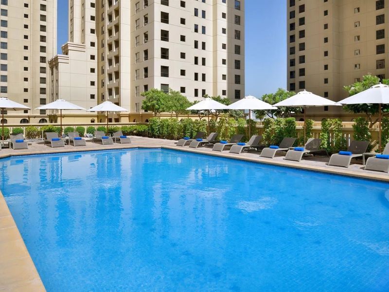 Delta Hotels by Marriott Jumeirah Beach 4*