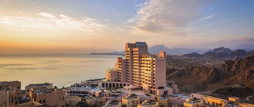 Fairmont Fujairah Beach Resort