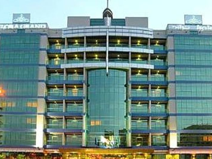 Flora Grand 4*