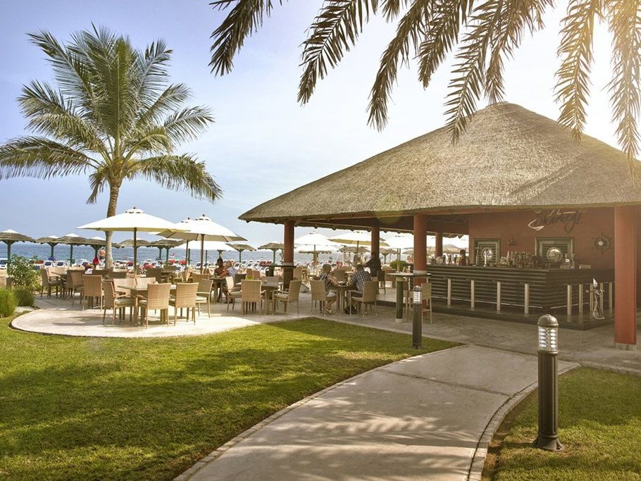 beach bar
