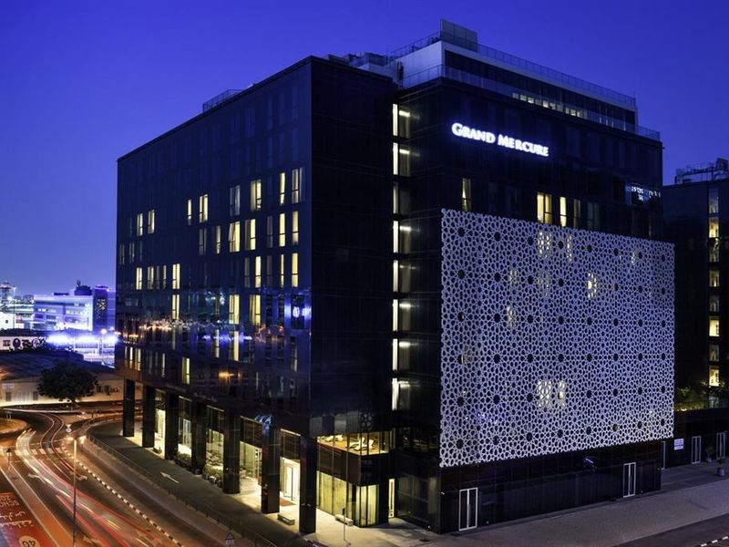 Grand Mercure Dubai City 4*