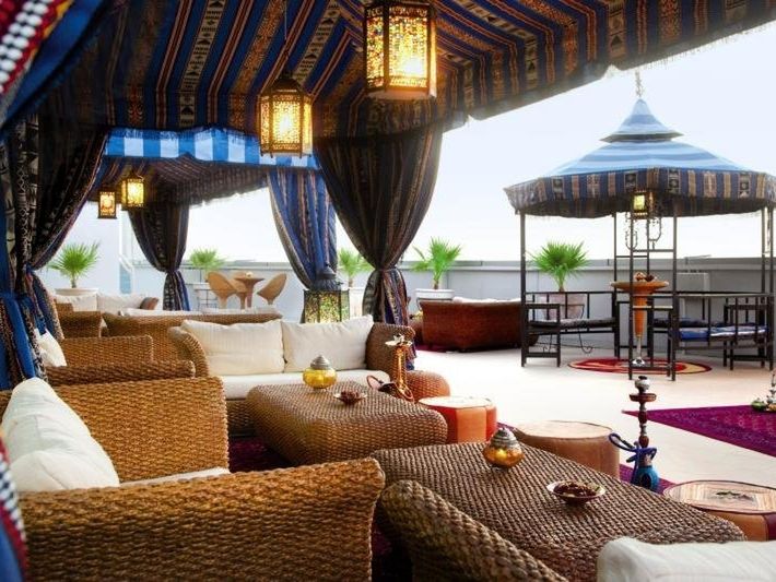 teren hotelu, drink bar