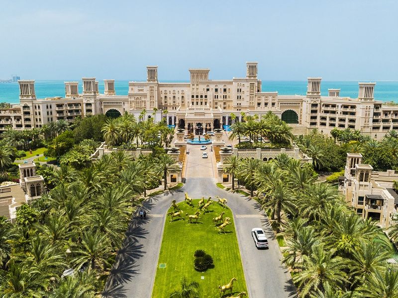 Jumeirah Al Qasr 5*