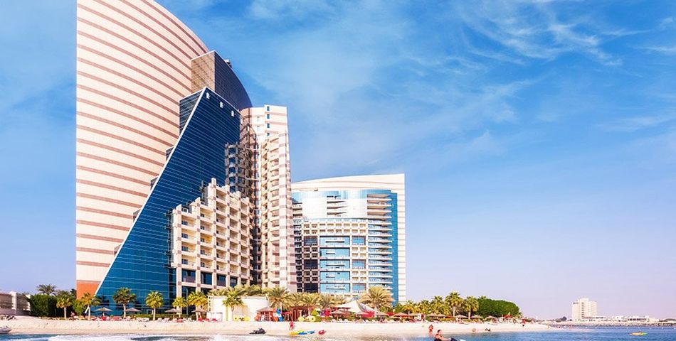budynek główny, teren hotelu