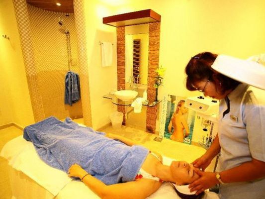 Khatt Springs Resort & Spa