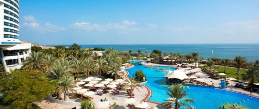 Le Meridien Al Aqah Beach Resort