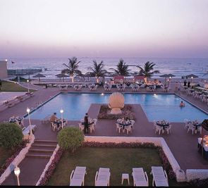 Lou Lou'a Beach Resort