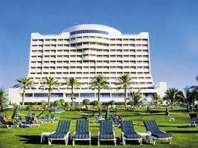 Oasis Beach 4*