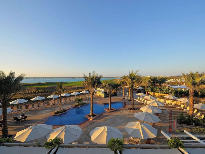 Park Inn by Radisson Yas Island 3*