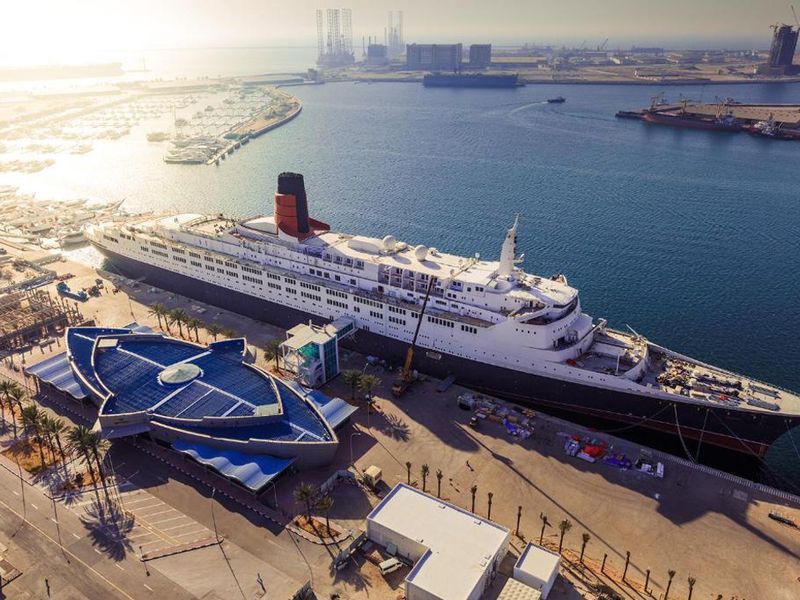 Queen Elizabeth 2