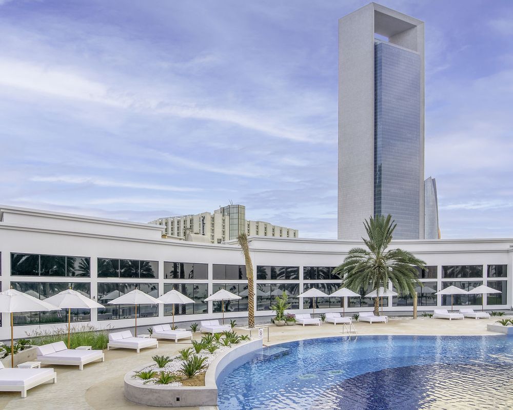 Radisson Blu Abu Dhabi Corniche (ex Hilton)
